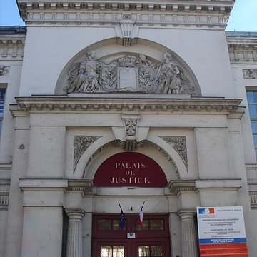Palais de justice de Douai