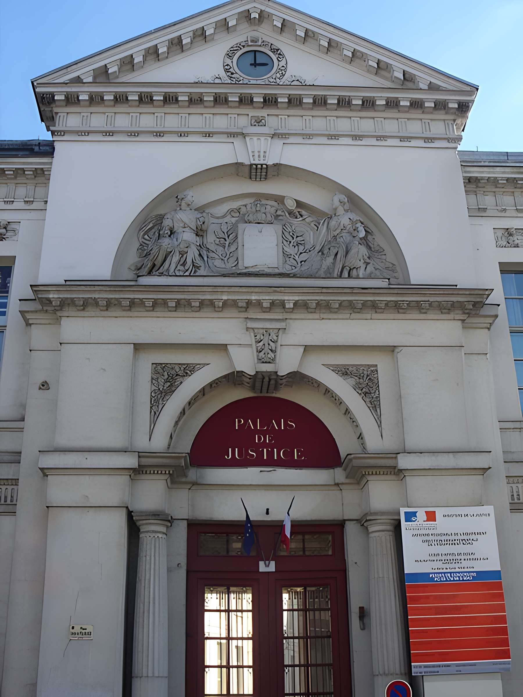 Palais de justice de Douai
