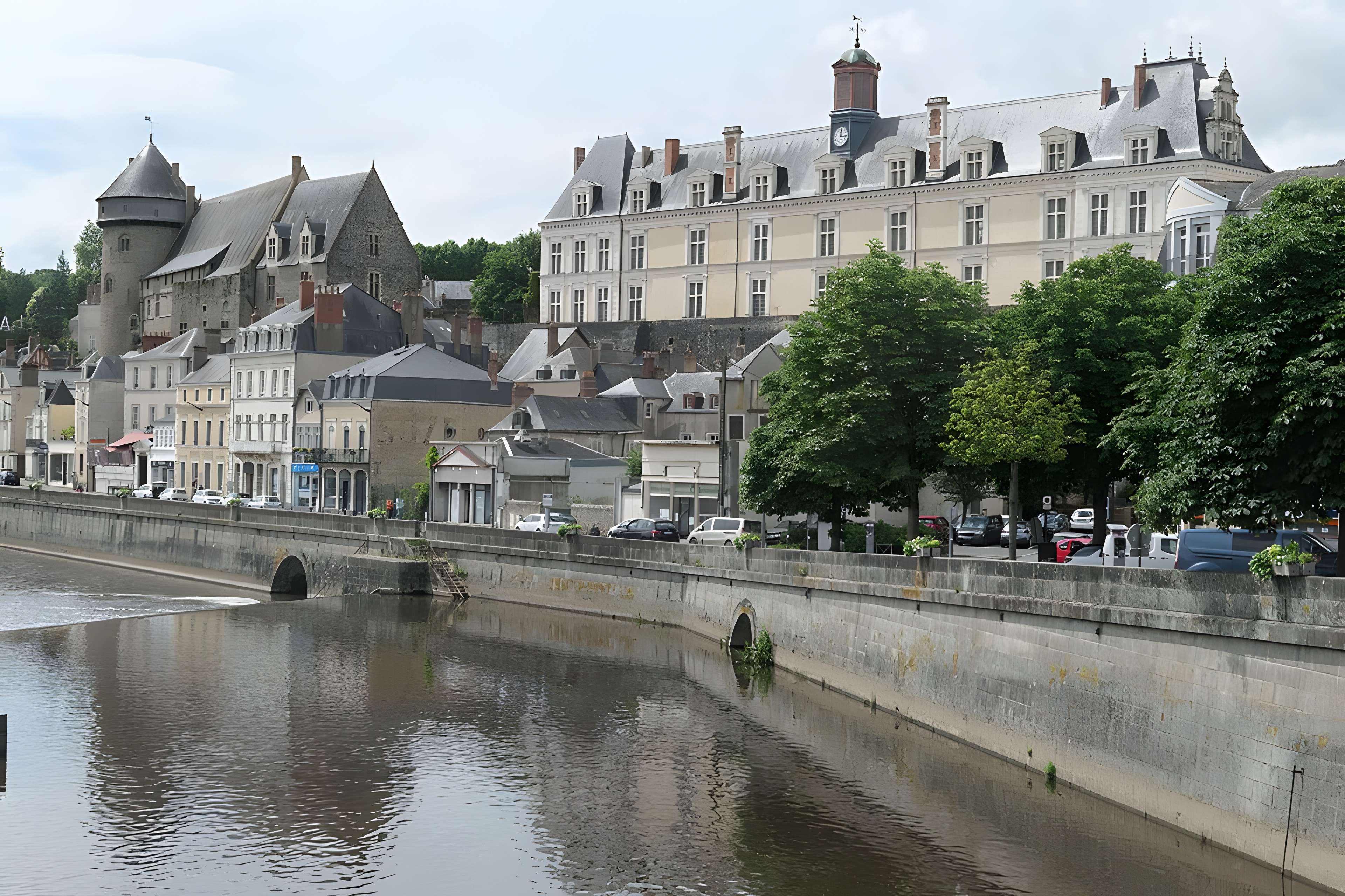 Palais de justice de Laval