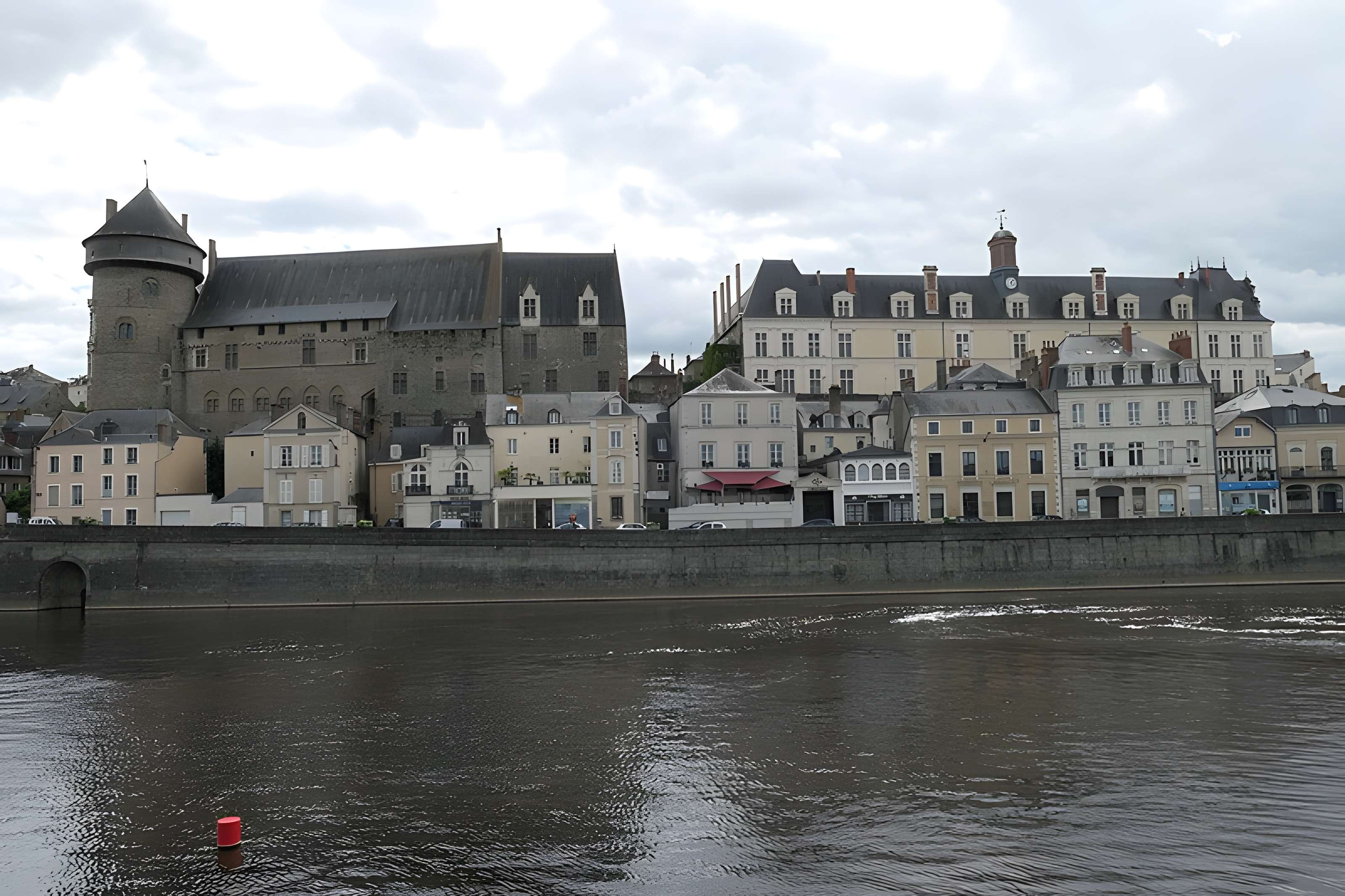 Palais de justice de Laval