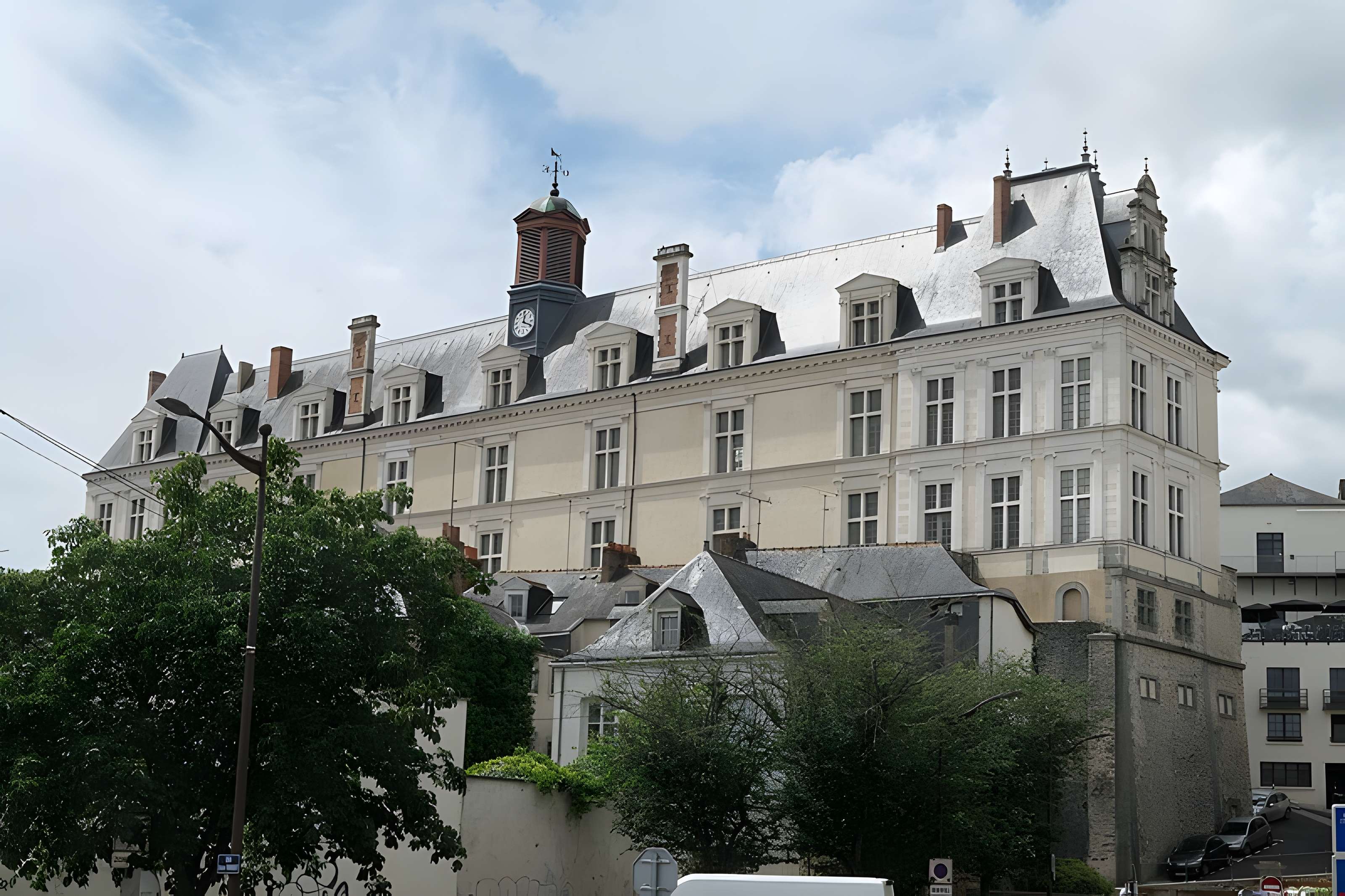 Palais de justice de Laval