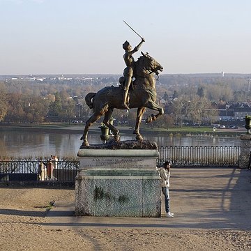 Palais épiscopal de Blois