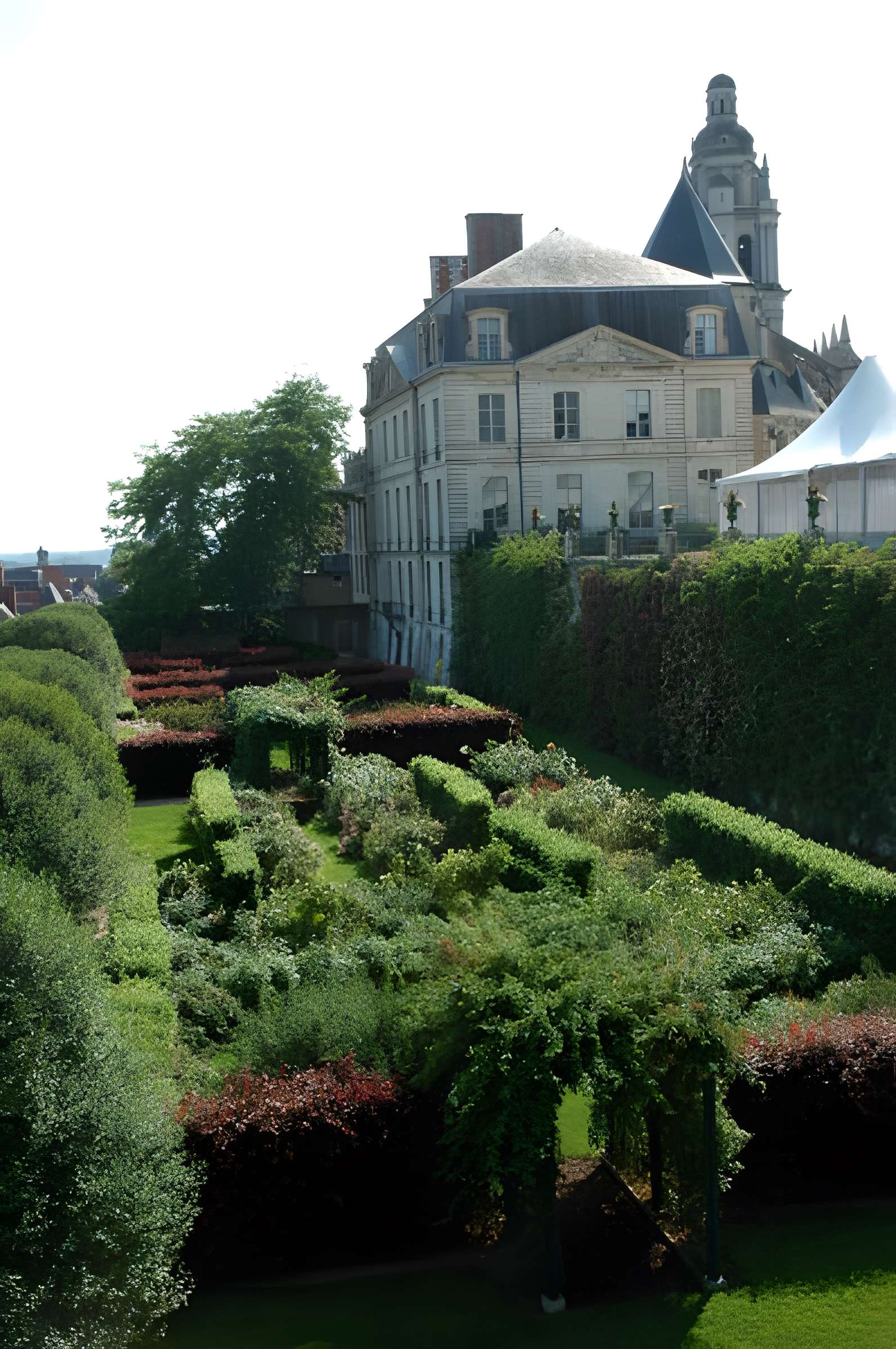 Palais épiscopal de Blois