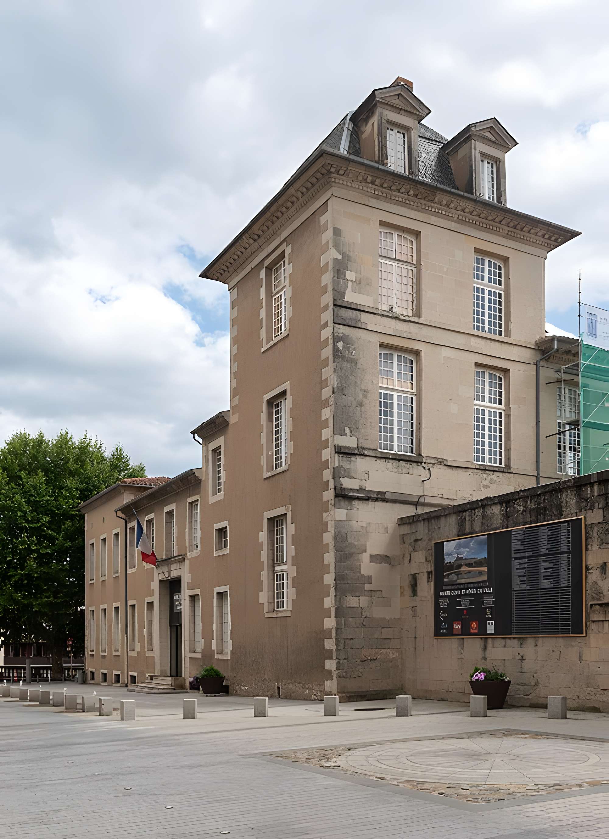 Palais épiscopal de Castres