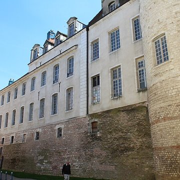 Palais épiscopal de Chalon-sur-Saône
