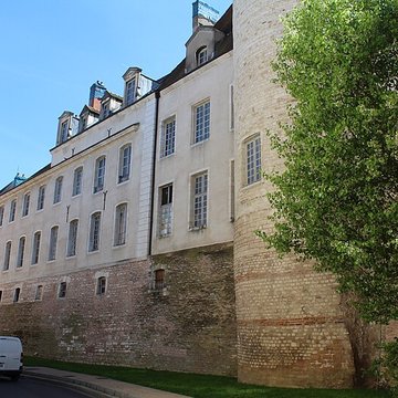 Palais épiscopal de Chalon-sur-Saône