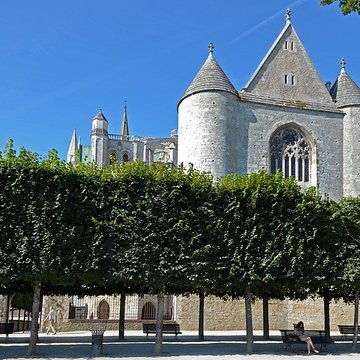 Palais épiscopal de Chartres