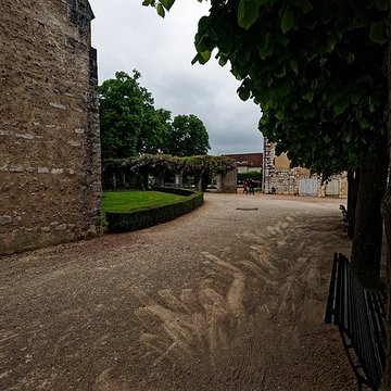 Palais épiscopal de Chartres
