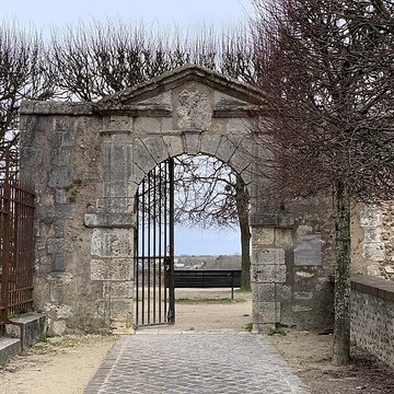 Palais épiscopal de Chartres
