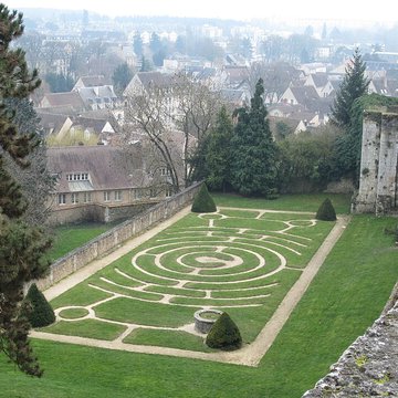 Palais épiscopal de Chartres