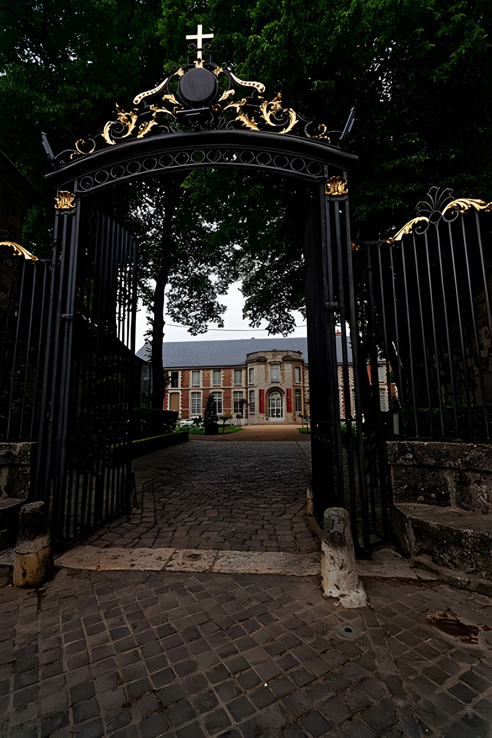 Palais épiscopal de Chartres