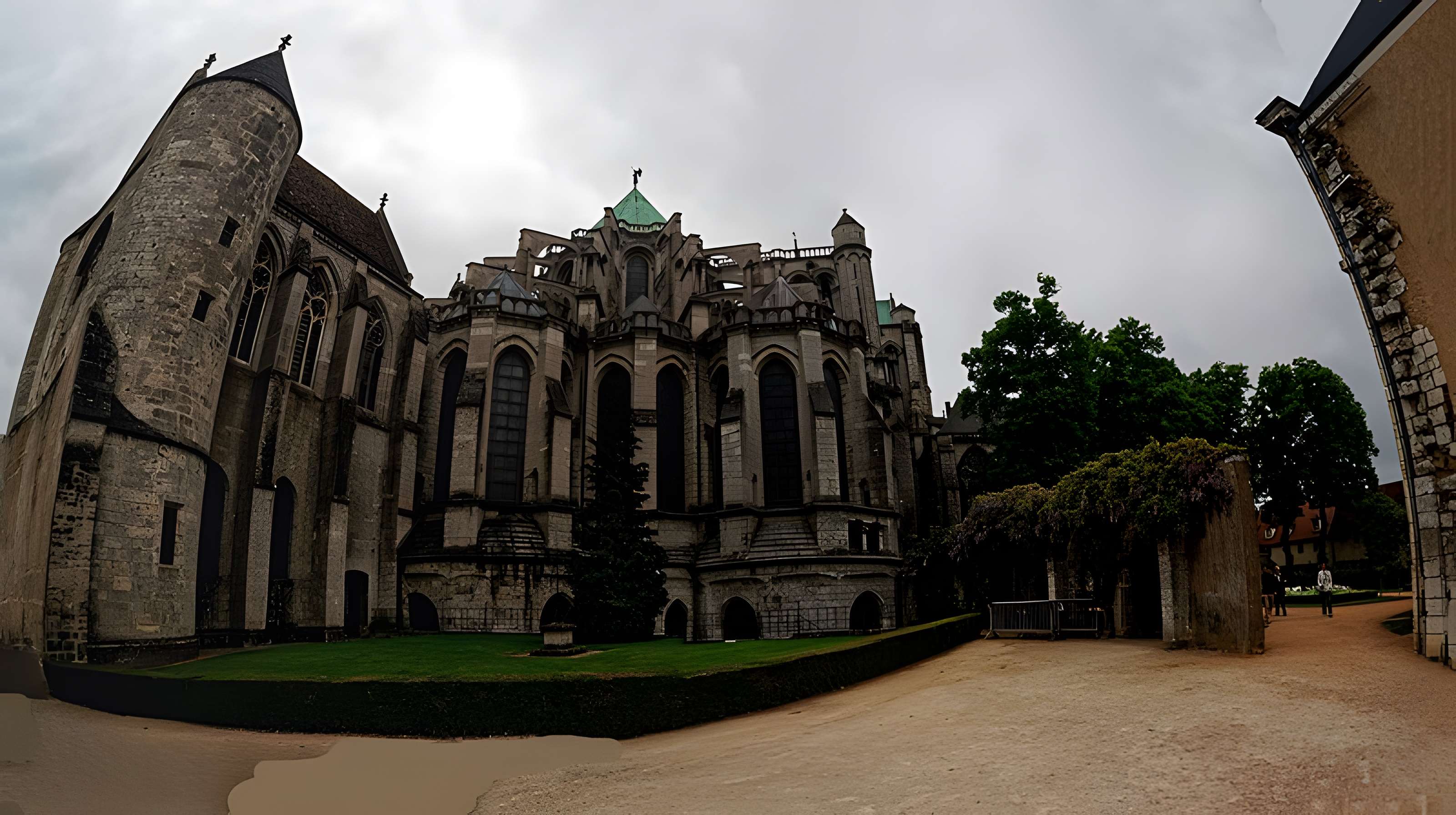 Palais épiscopal de Chartres