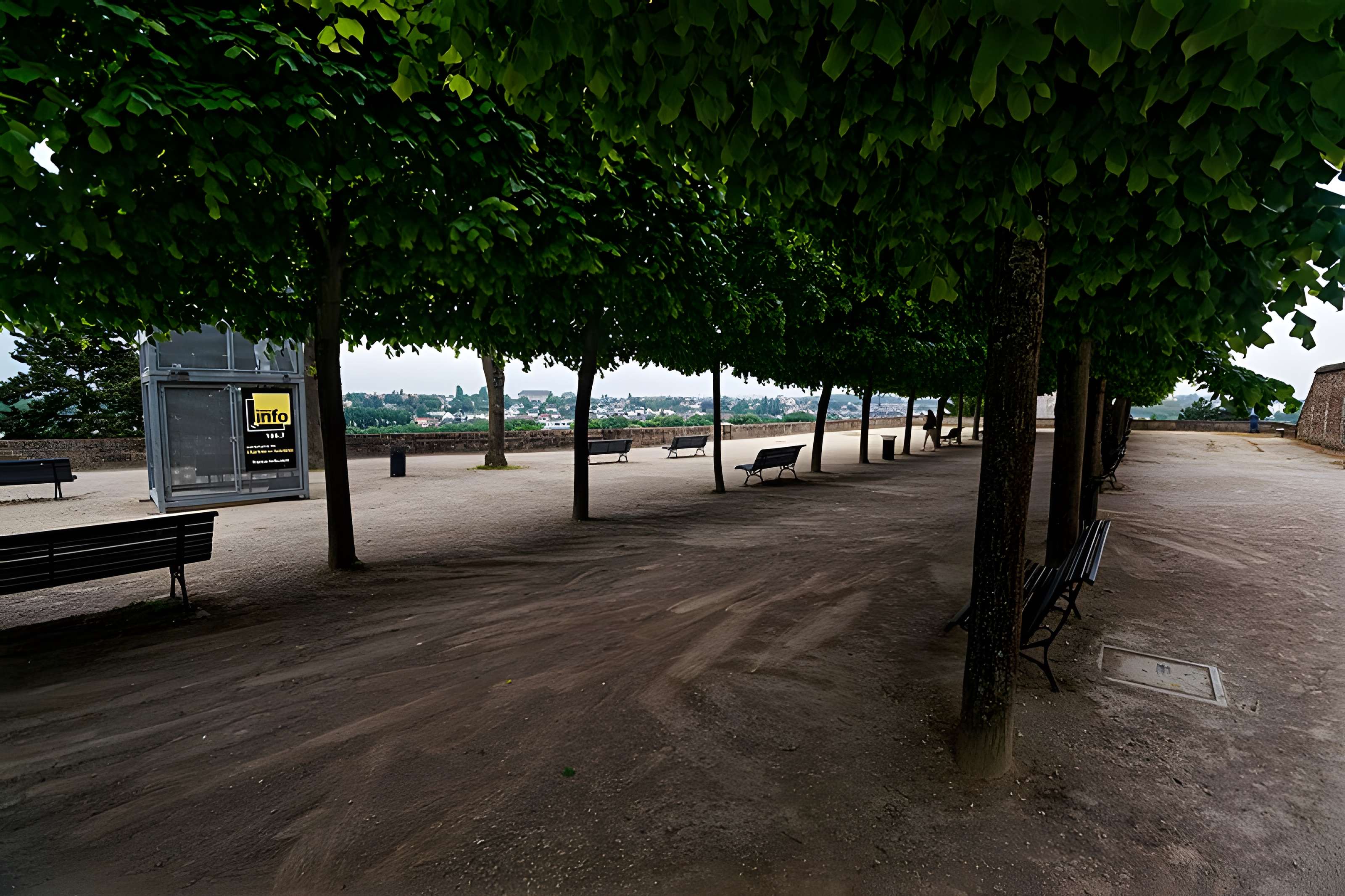 Palais épiscopal de Chartres