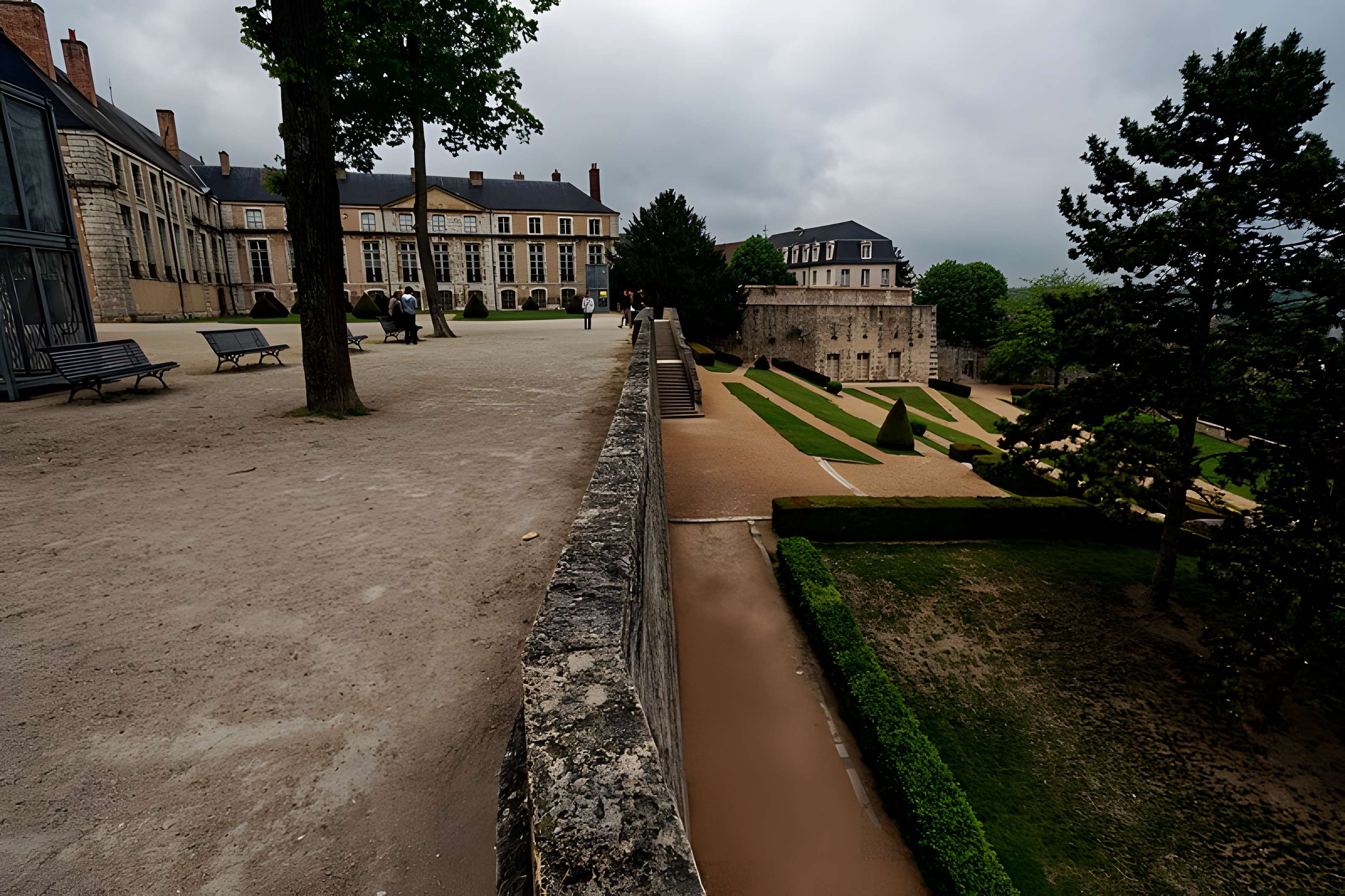 Palais épiscopal de Chartres