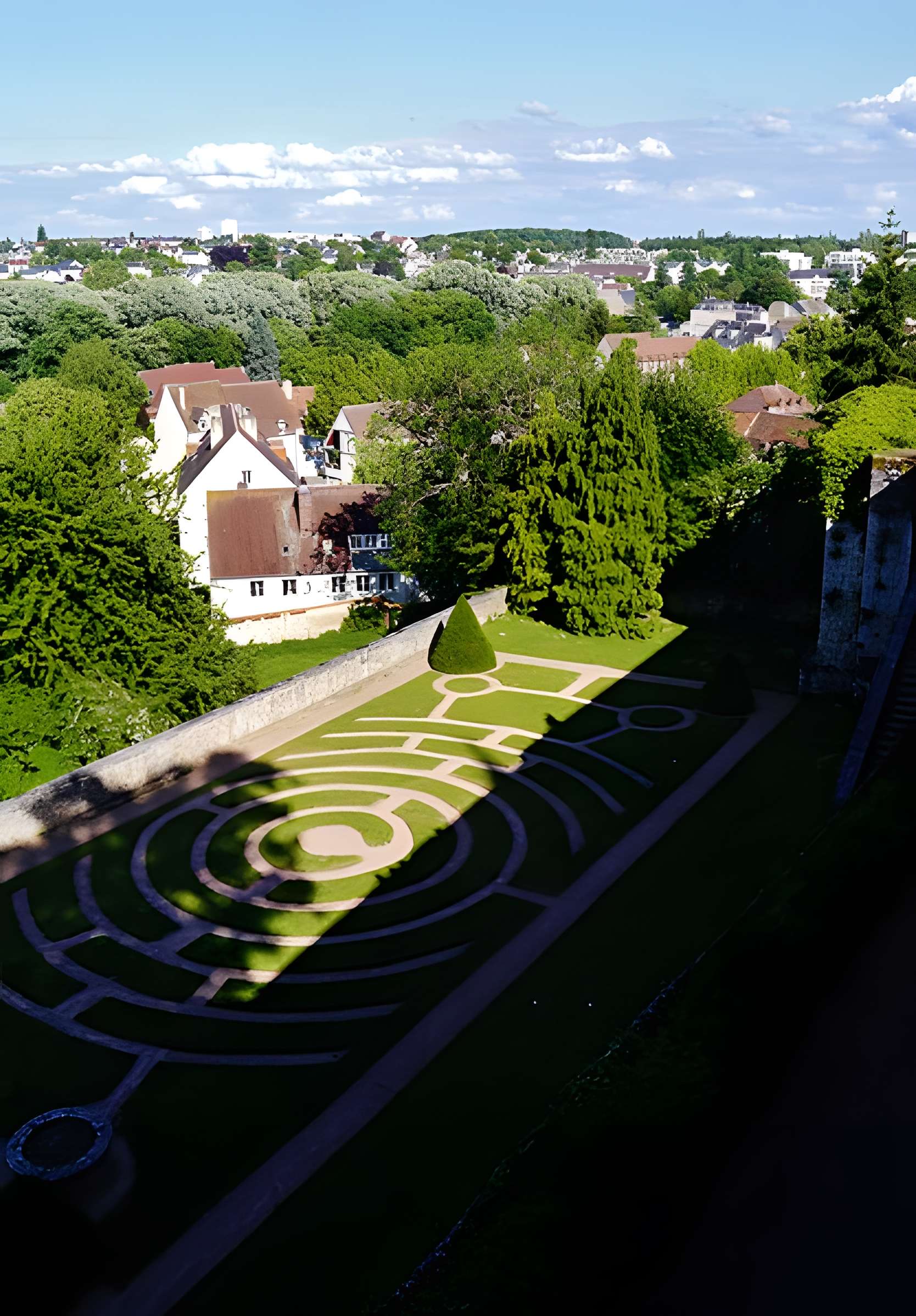 Palais épiscopal de Chartres
