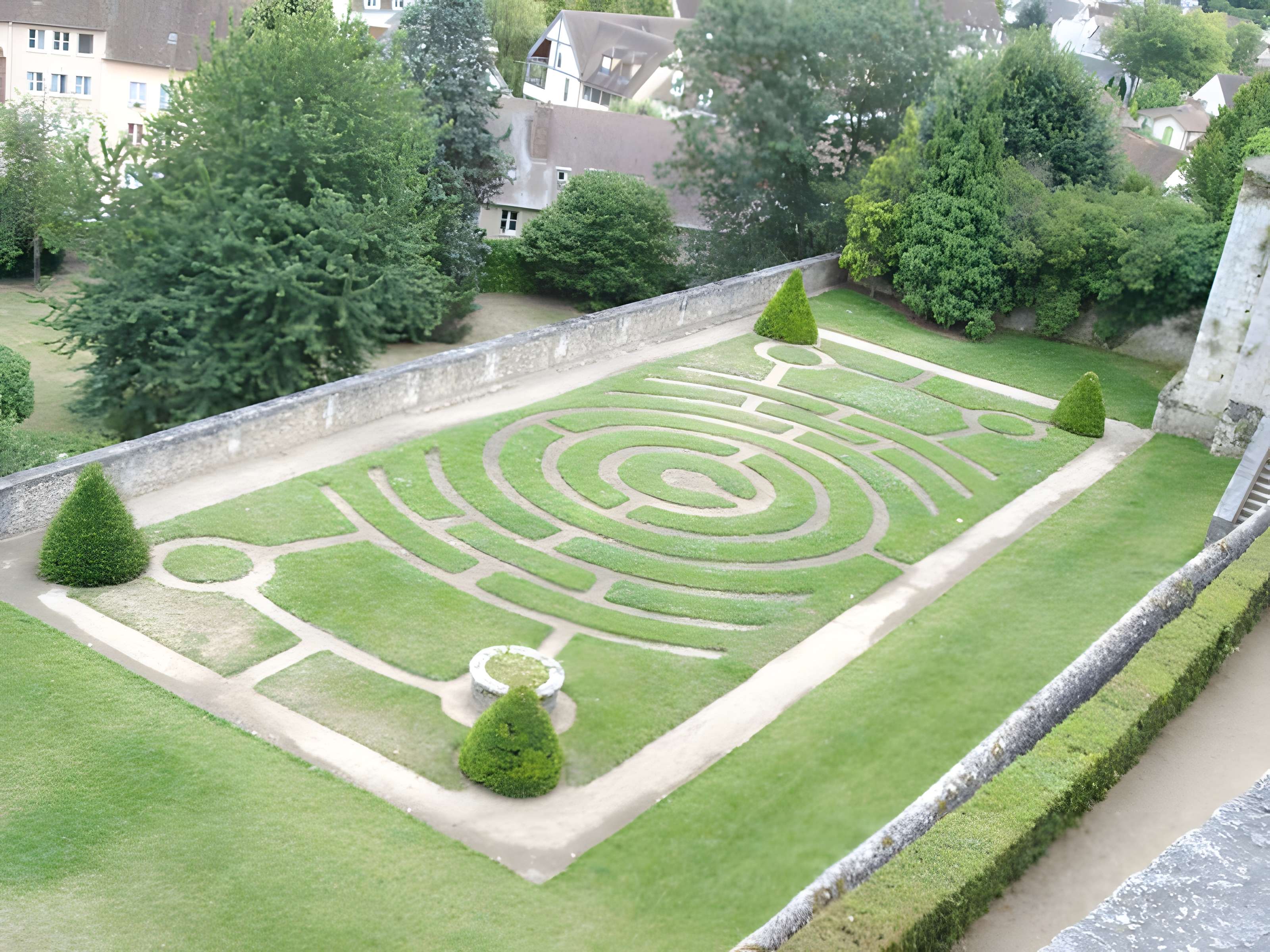 Palais épiscopal de Chartres