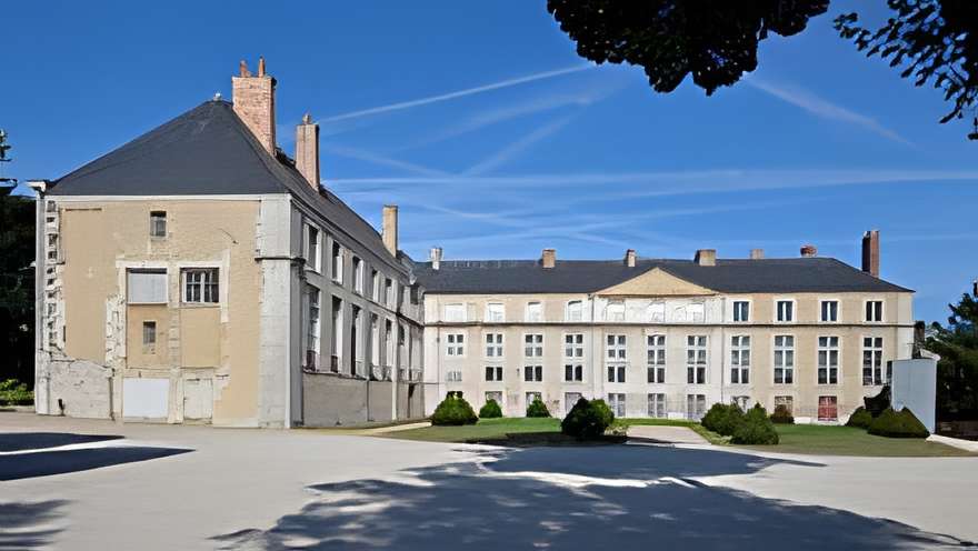 Palais épiscopal de Chartres 