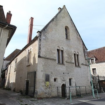 Palais épiscopal de Cosne-Cours-sur-Loire
