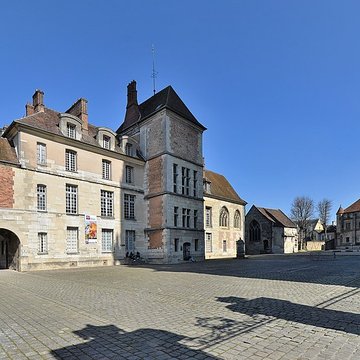 Palais épiscopal de Meaux