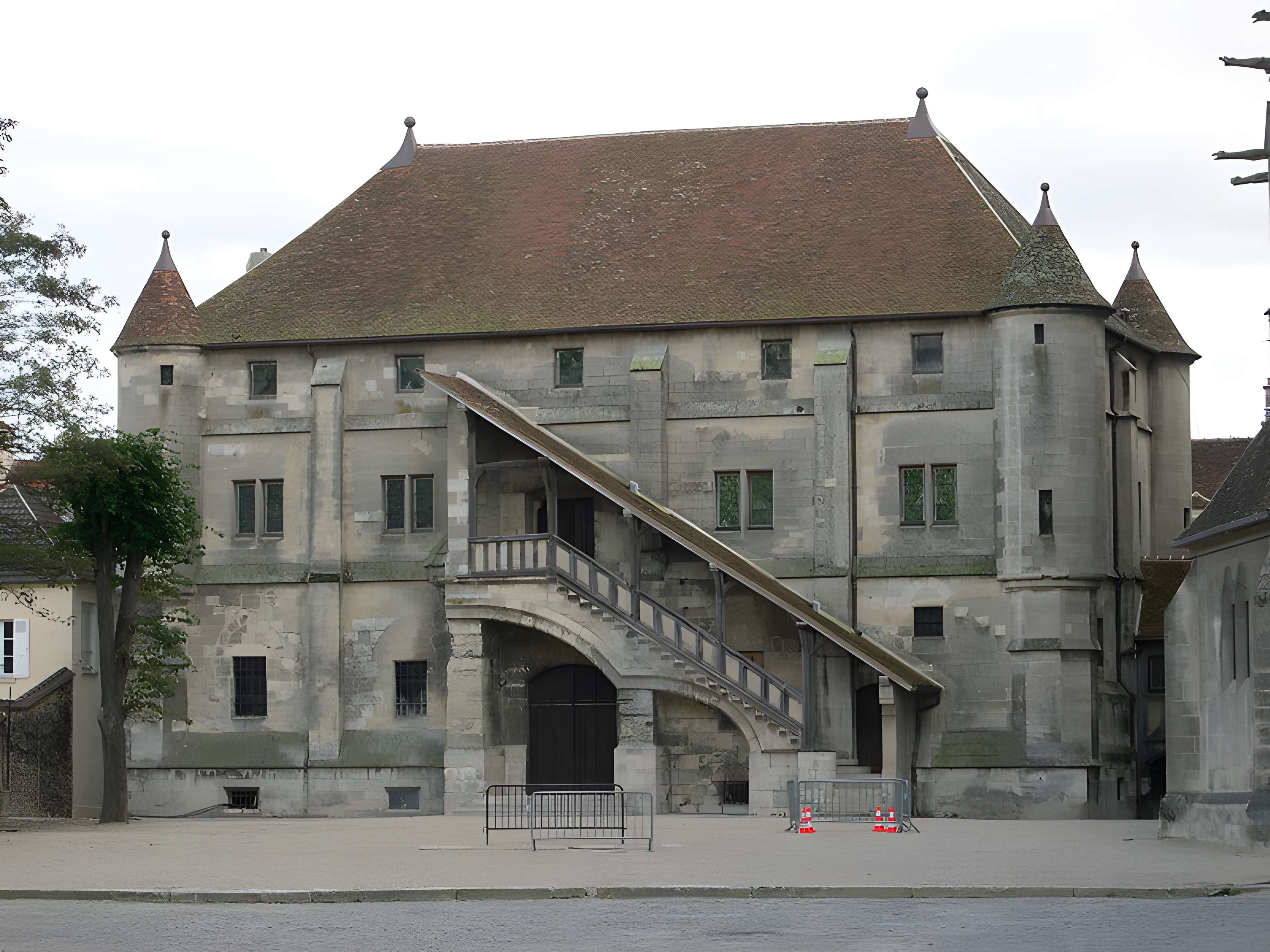 Palais épiscopal de Meaux