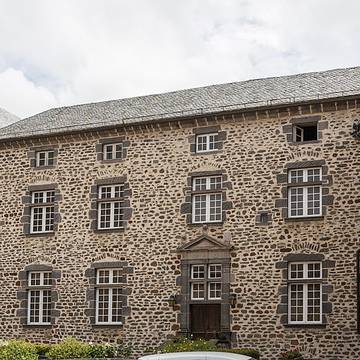 Palais épiscopal de Saint-Flour