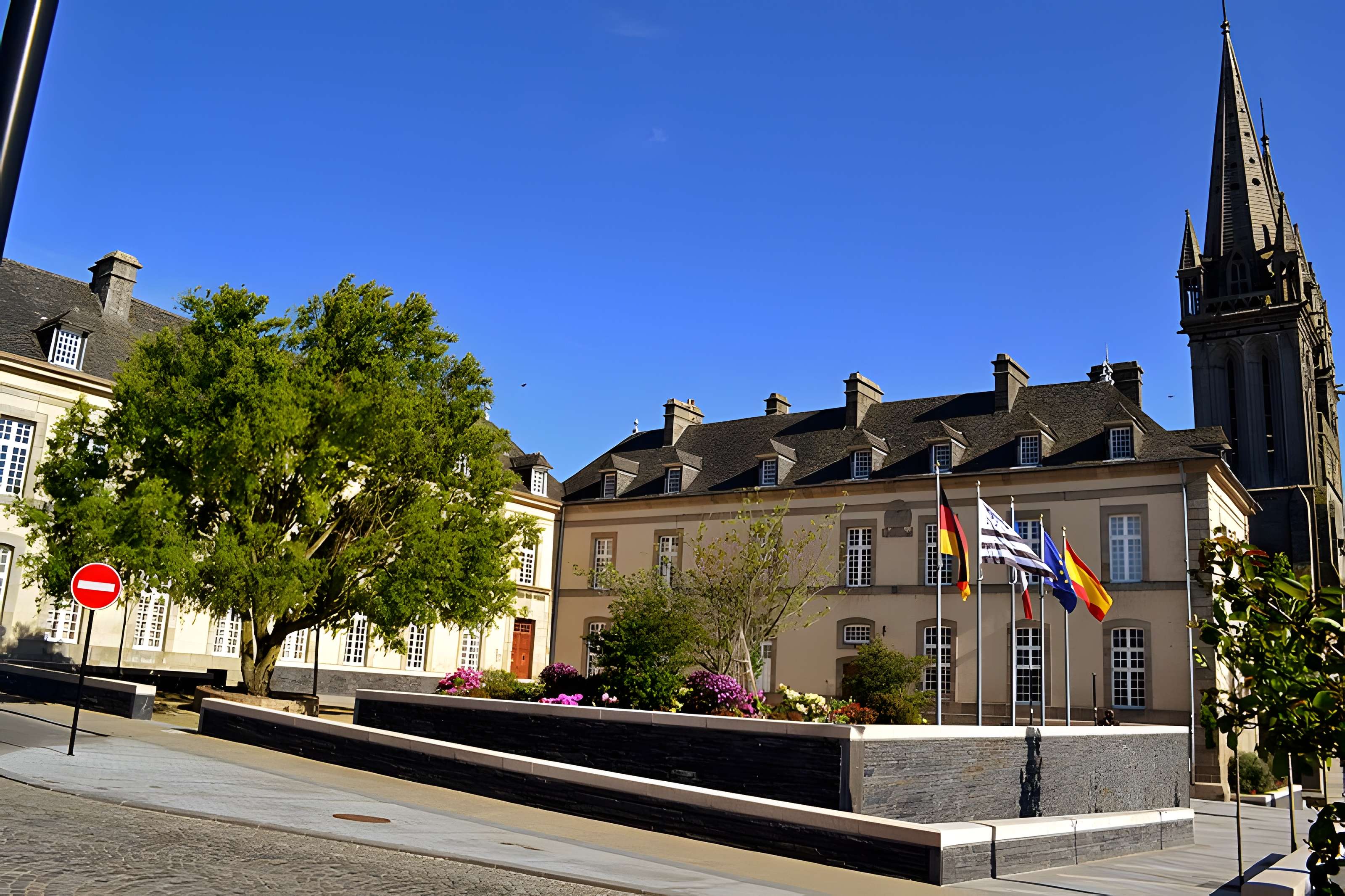 Palais épiscopal de Saint-Pol-de-Léon