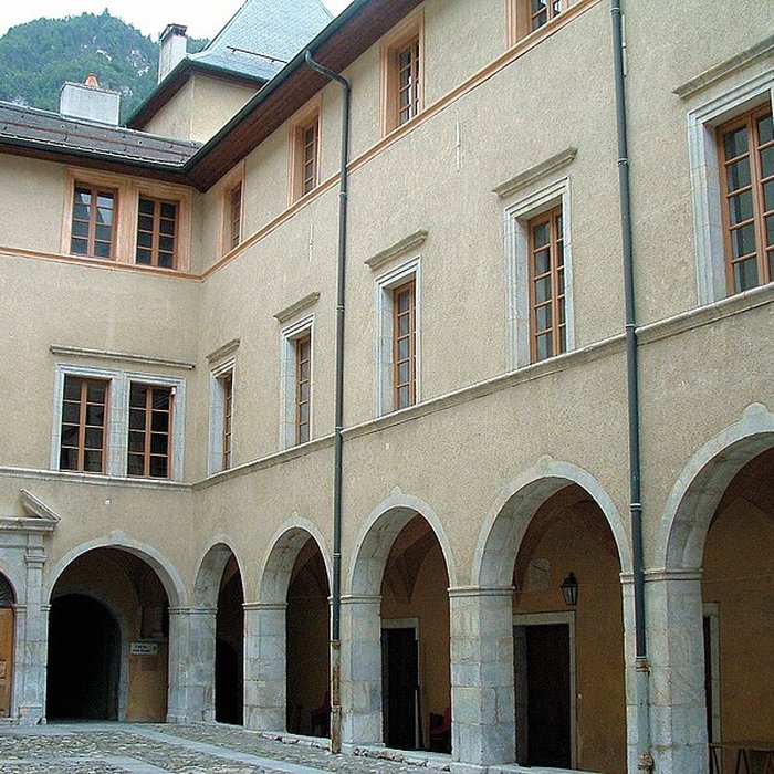 Photo de Palais épiscopal de Tarentaise à Moûtiers