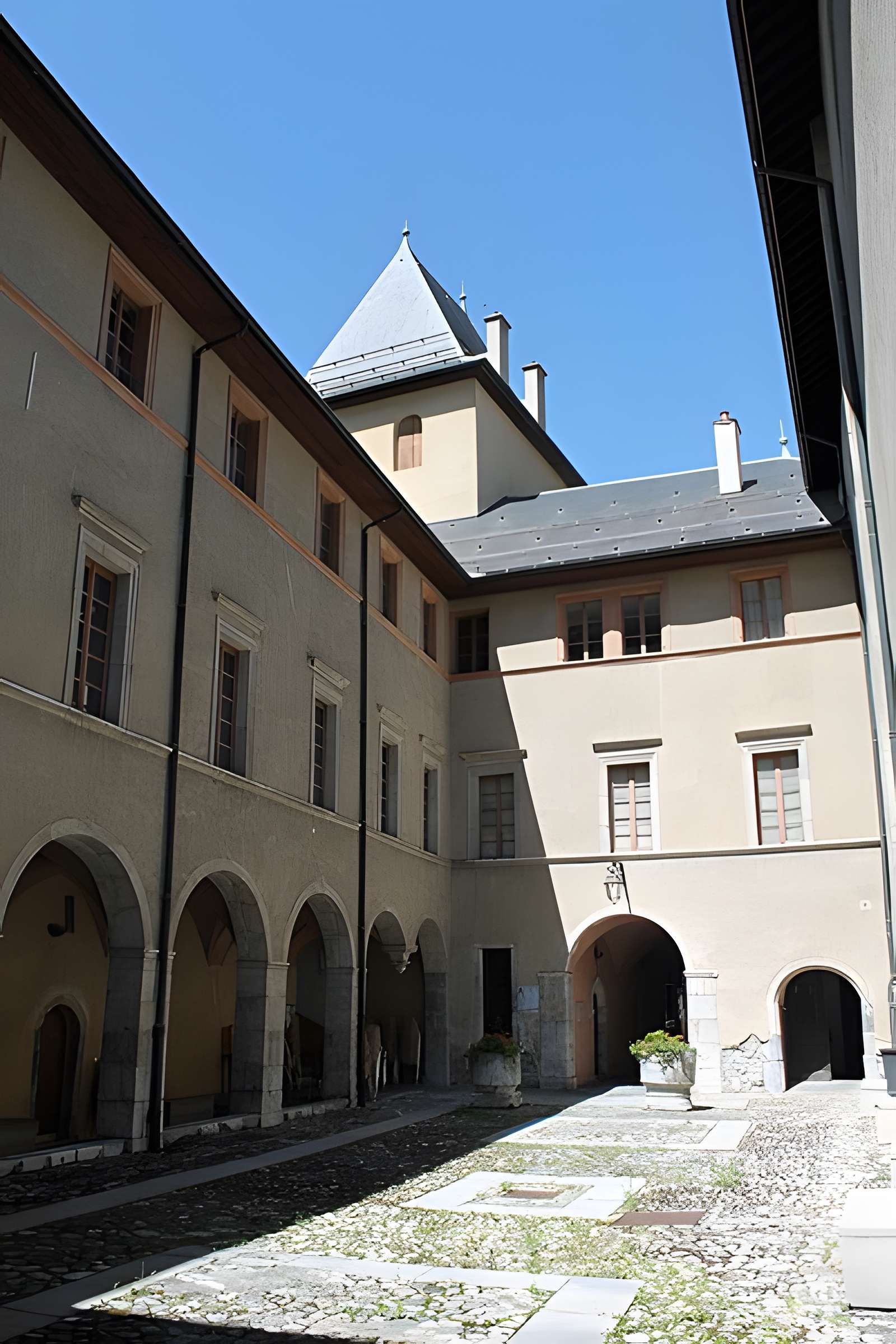 Palais épiscopal de Tarentaise à Moûtiers