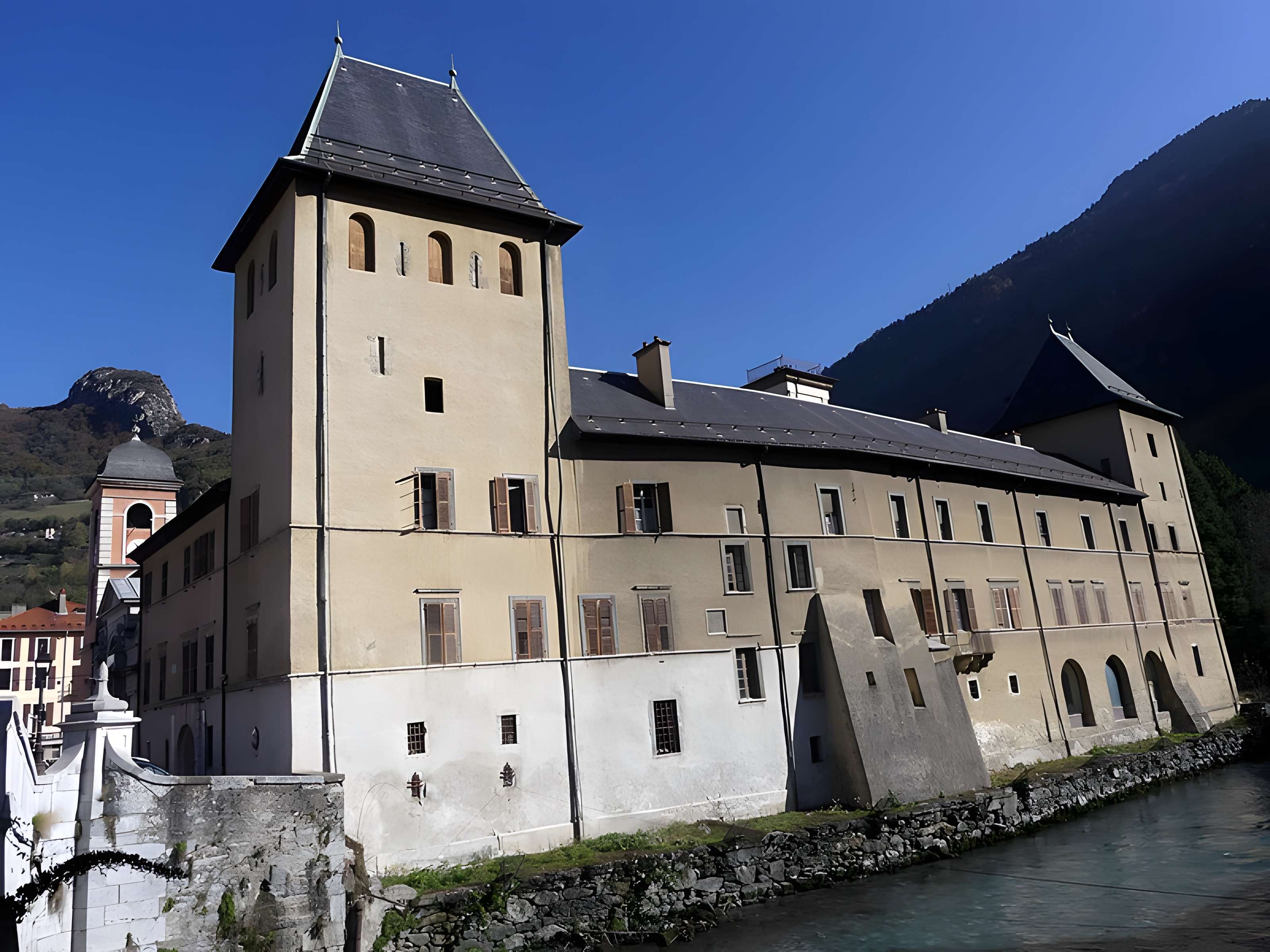 Palais épiscopal de Tarentaise à Moûtiers