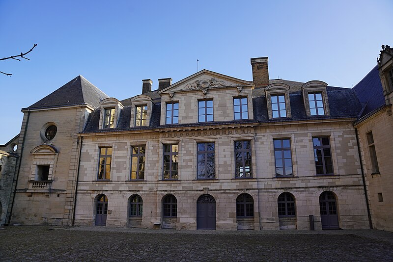 Palais épiscopal de Troyes