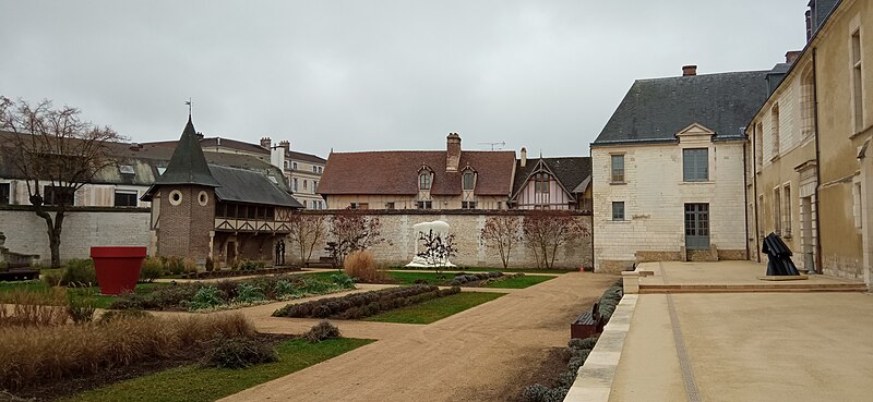 Palais épiscopal de Troyes