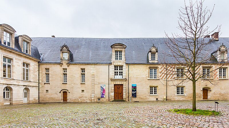 Palais épiscopal de Troyes