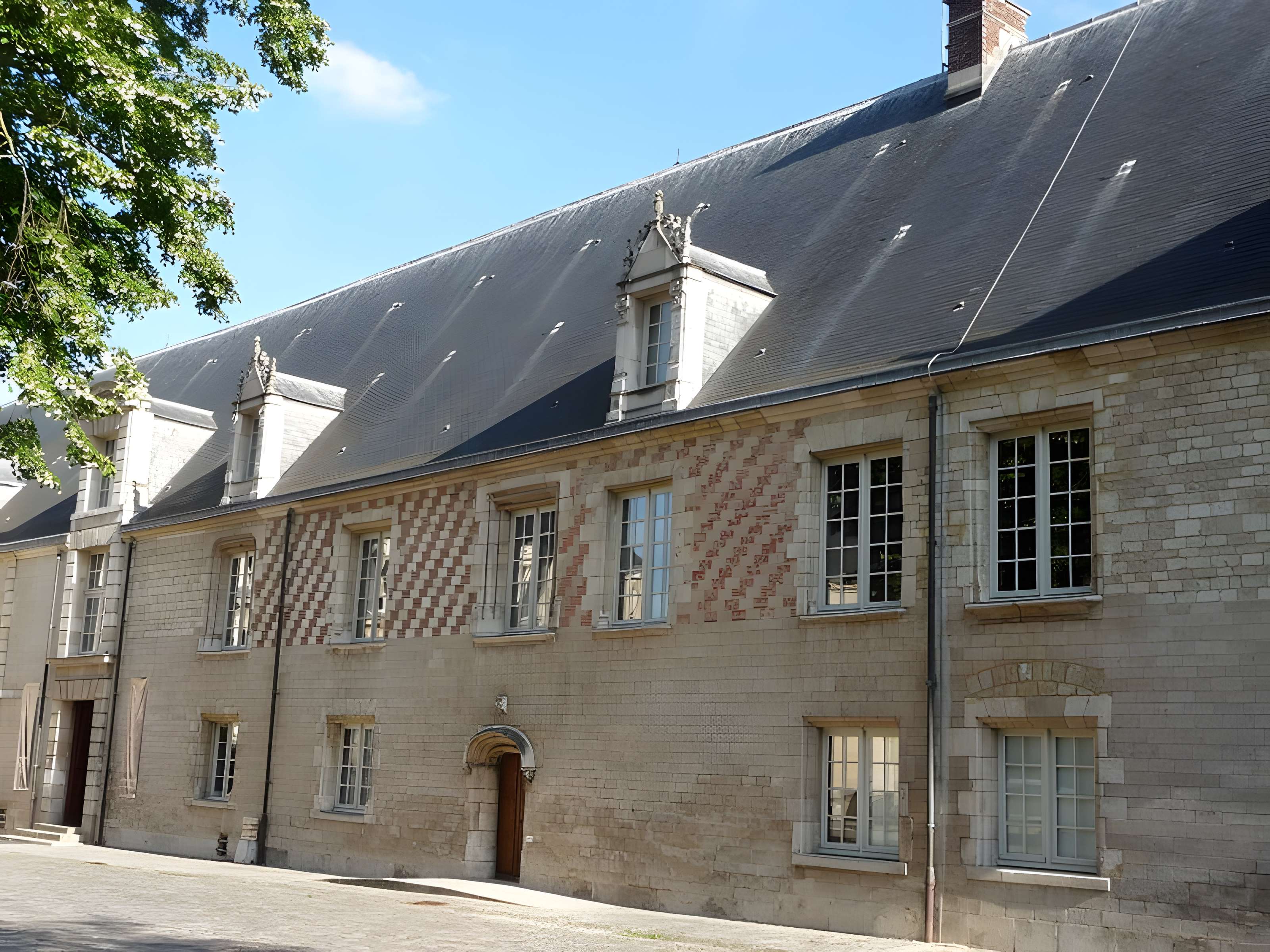 Palais épiscopal de Troyes 