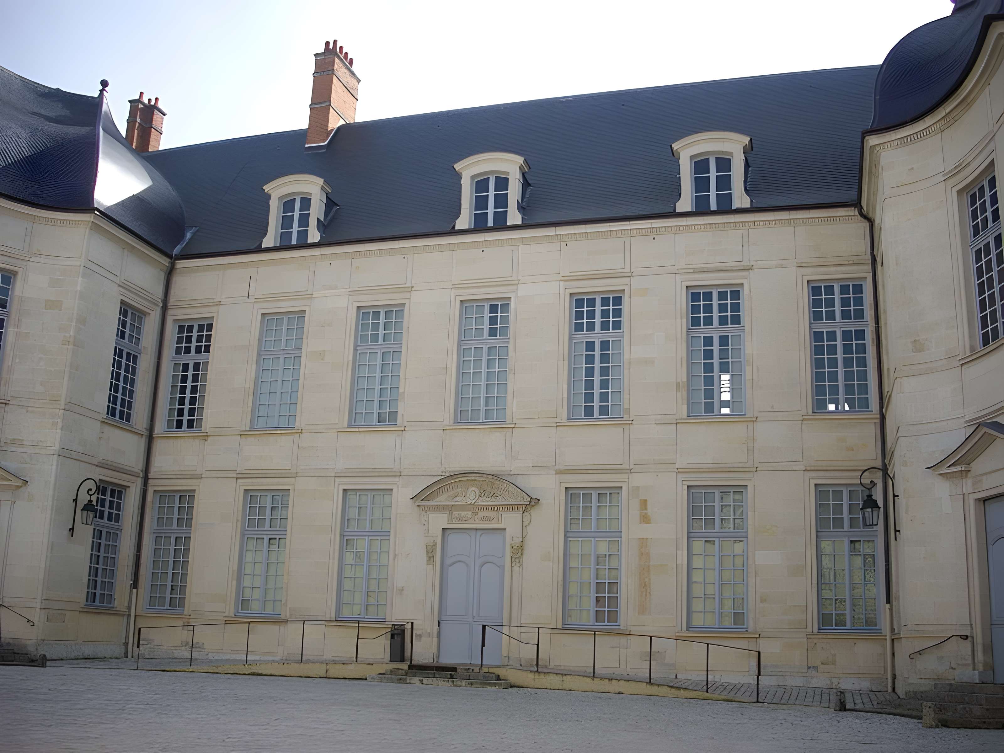 Palais épiscopal d'Orléans