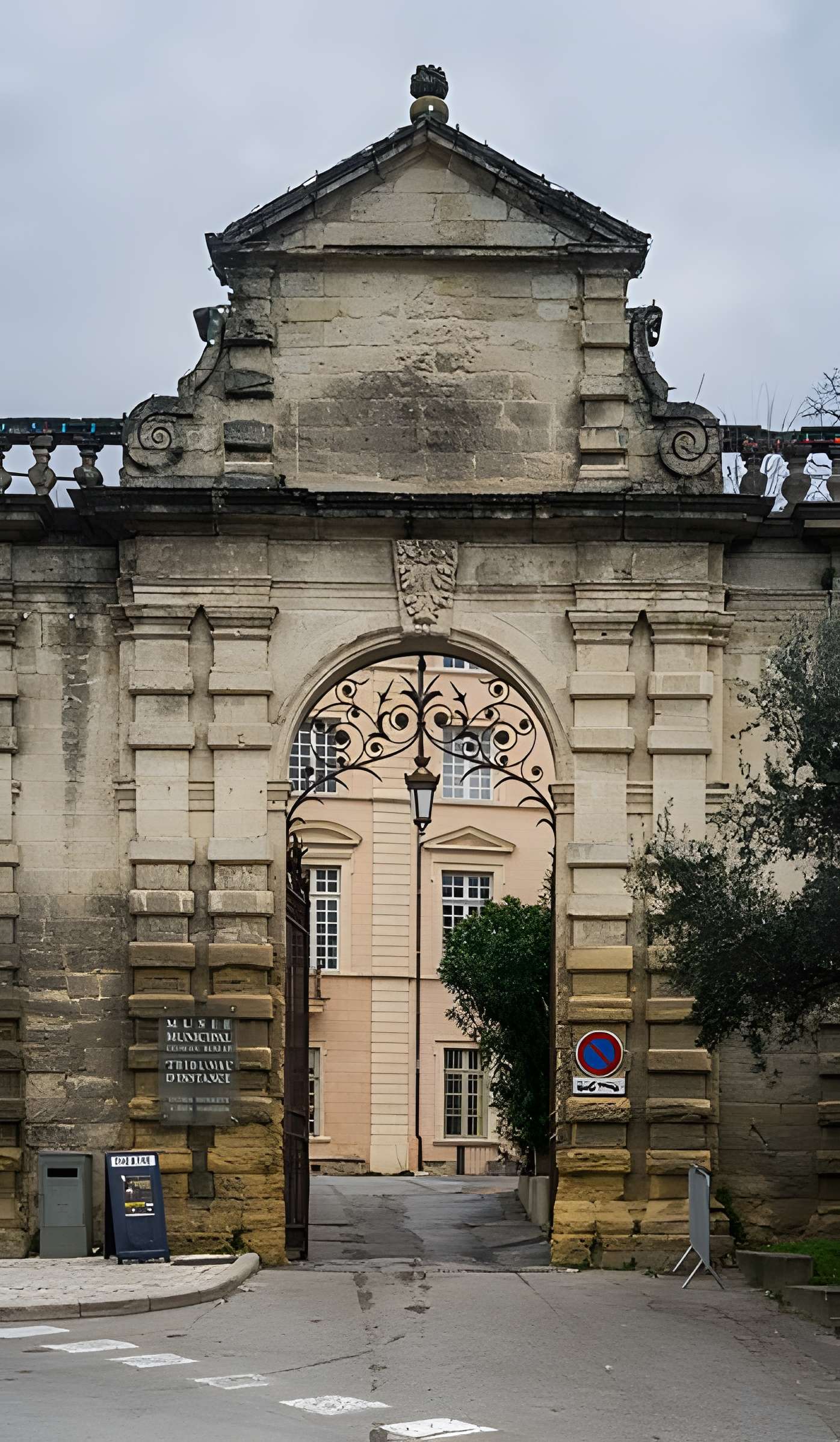 Palais épiscopal d'Uzès