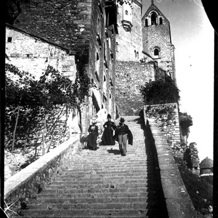 Photo de Parvis et escaliers de la cité religieuse de Rocamadour