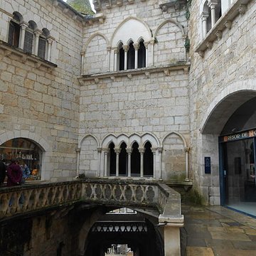 Parvis et escaliers de la cité religieuse de Rocamadour