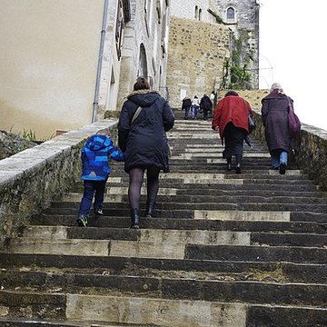 Parvis et escaliers de la cité religieuse de Rocamadour