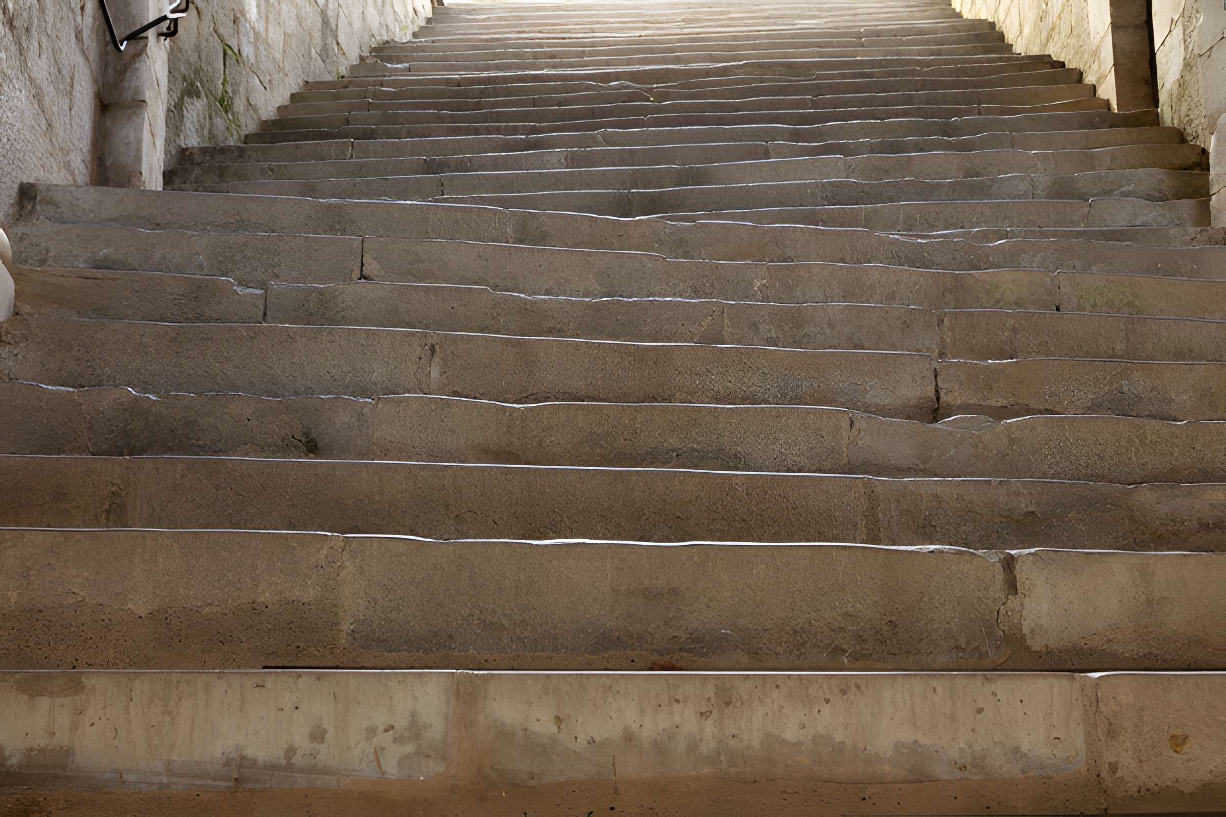 Parvis et escaliers de la cité religieuse de Rocamadour
