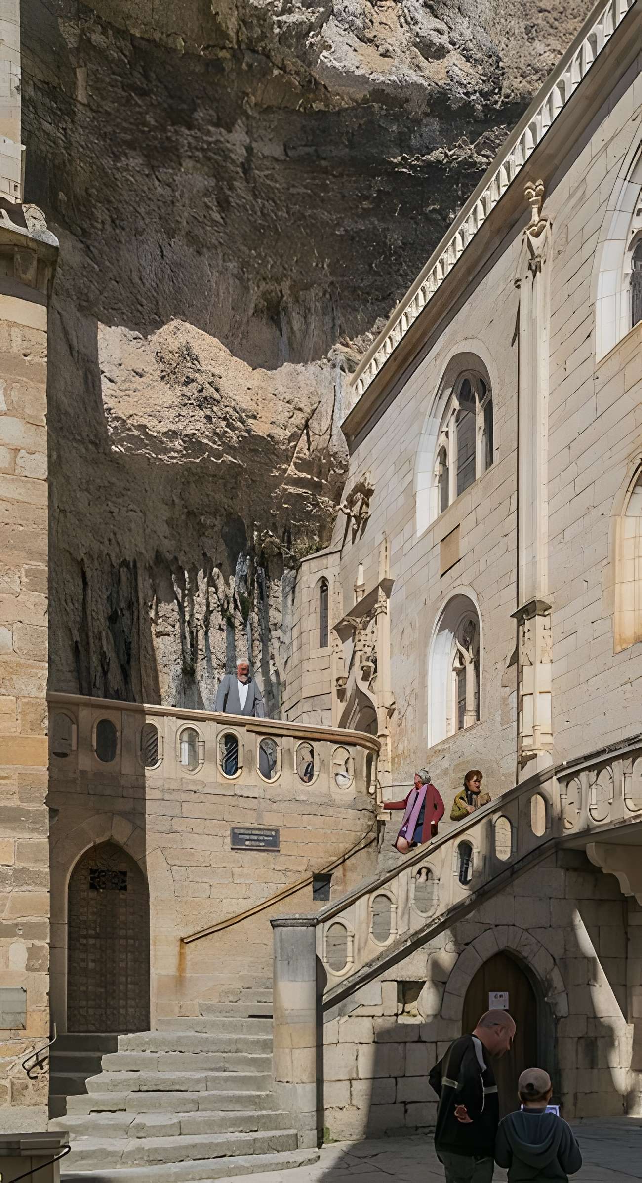 Parvis et escaliers de la cité religieuse de Rocamadour