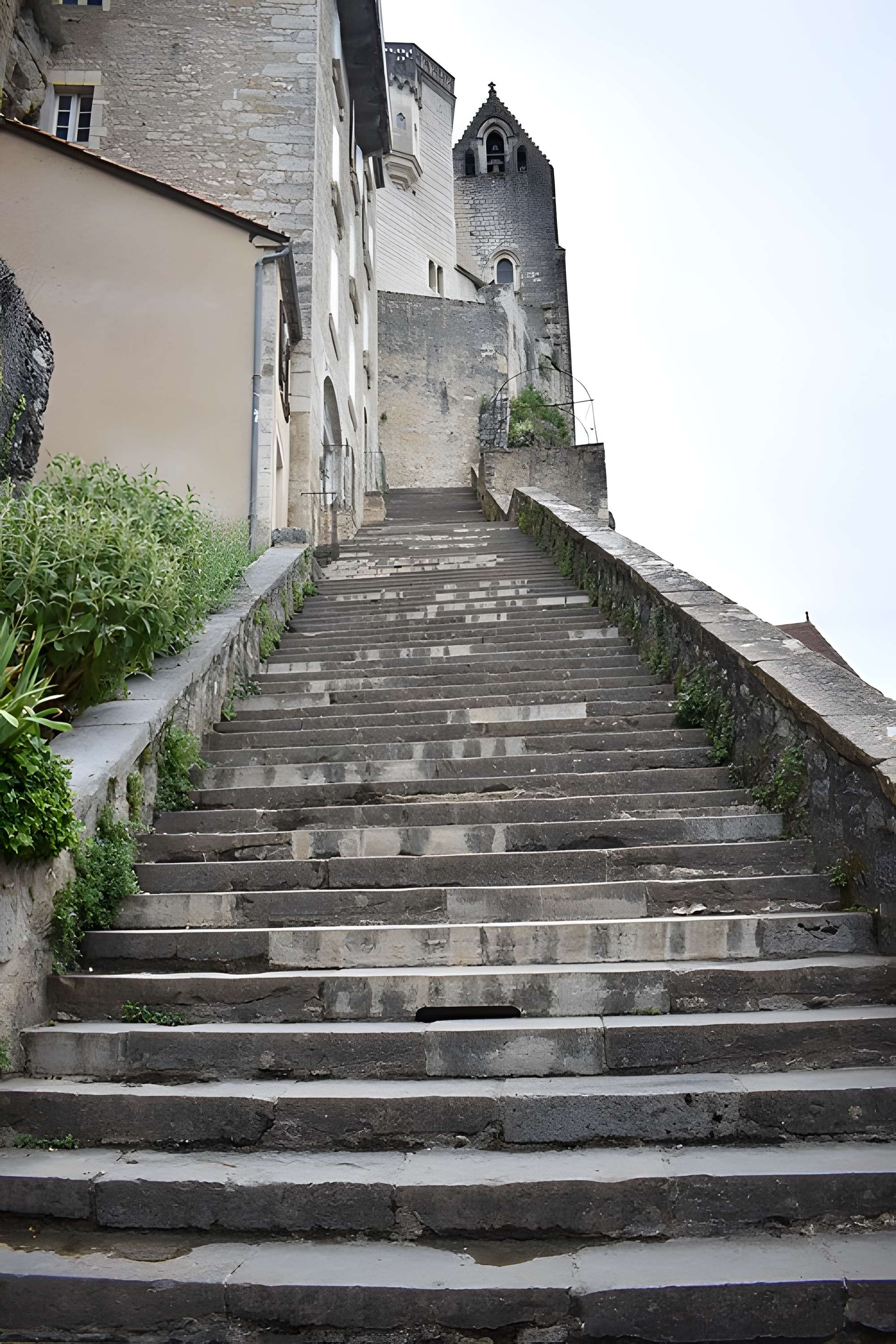Parvis et escaliers de la cité religieuse de Rocamadour