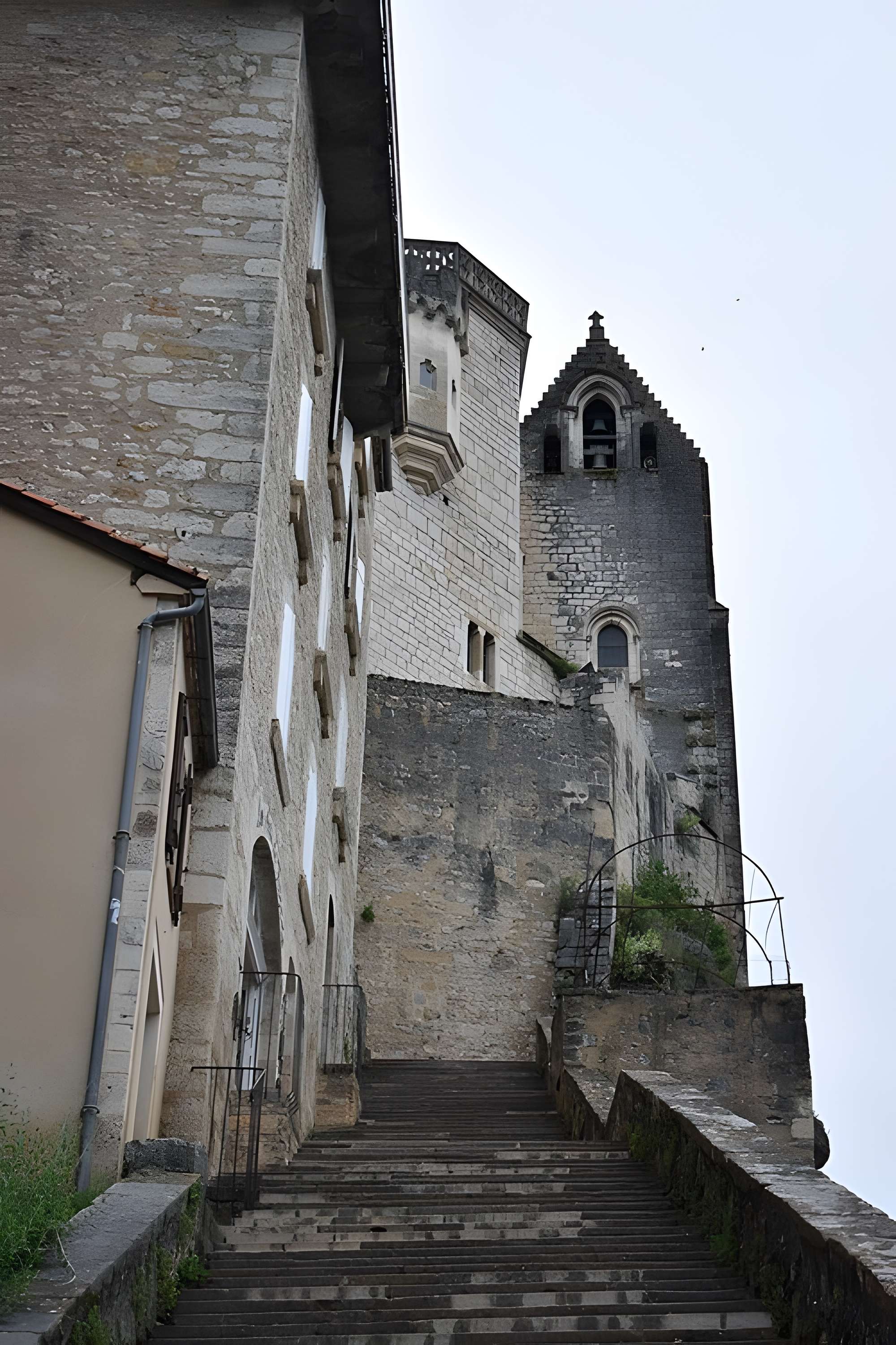 Parvis et escaliers de la cité religieuse de Rocamadour