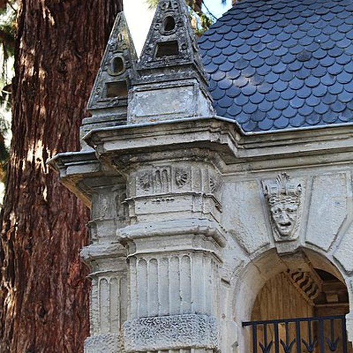 Photo de Pavillon du parc du Douai de Graville à Gisors