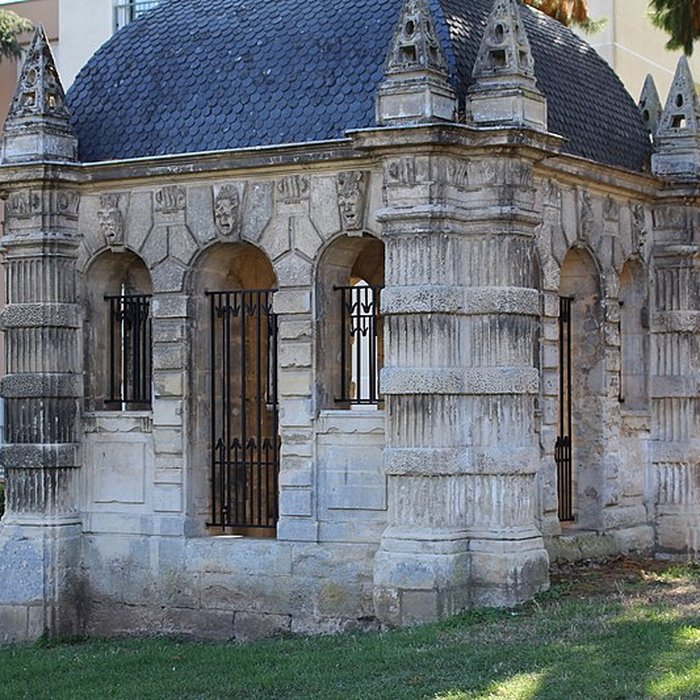 Photo de Pavillon du parc du Douai de Graville à Gisors