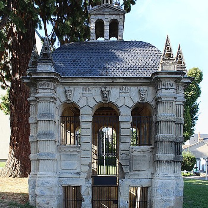 Photo de Pavillon du parc du Douai de Graville à Gisors