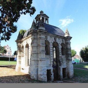 Pavillon du parc du Douai de Graville à Gisors