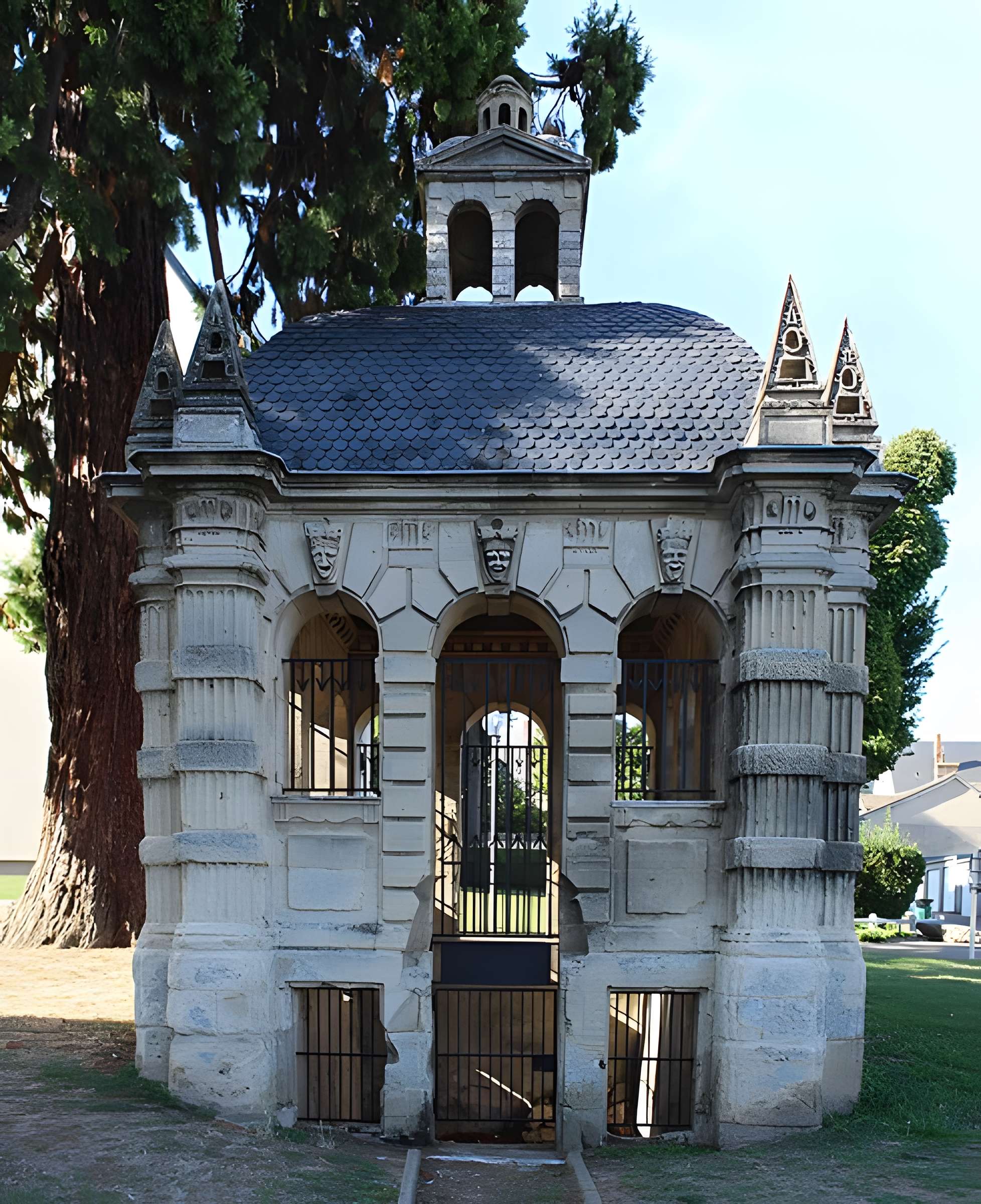 Pavillon du parc du Douai de Graville à Gisors
