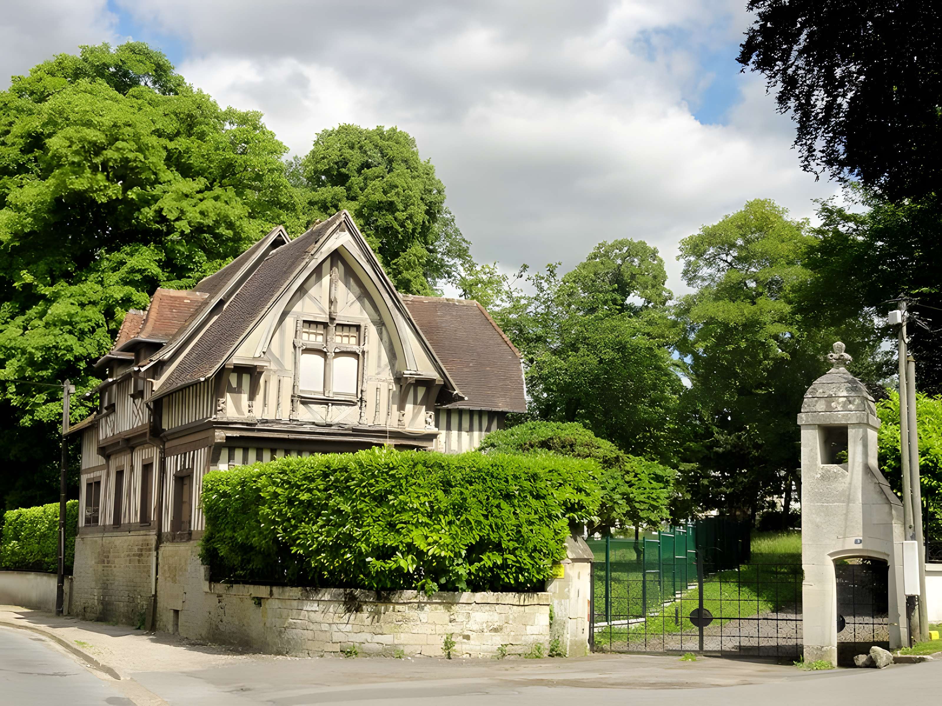 Pavillon du Tillet de Cires-lès-Mello