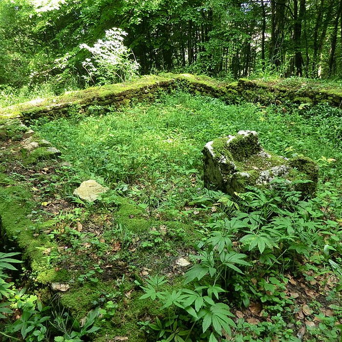 Photo de Petit temple antique de Pupillin