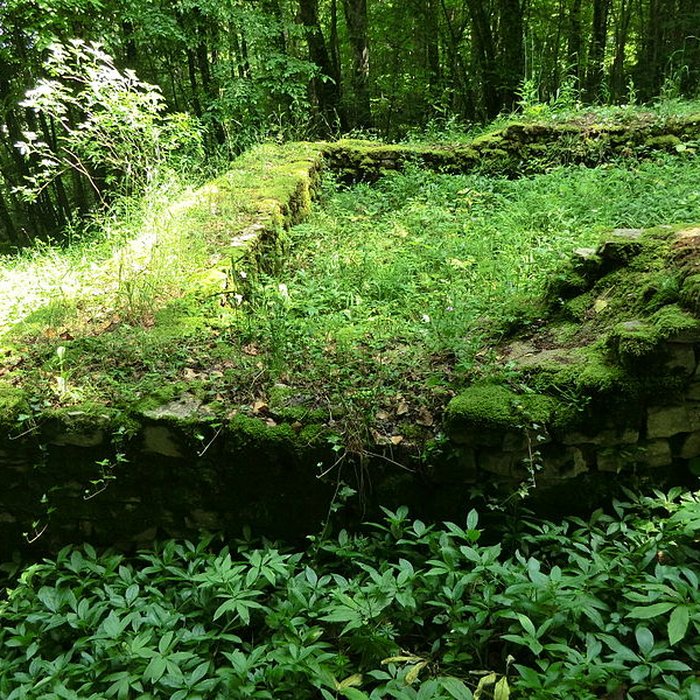 Photo de Petit temple antique de Pupillin